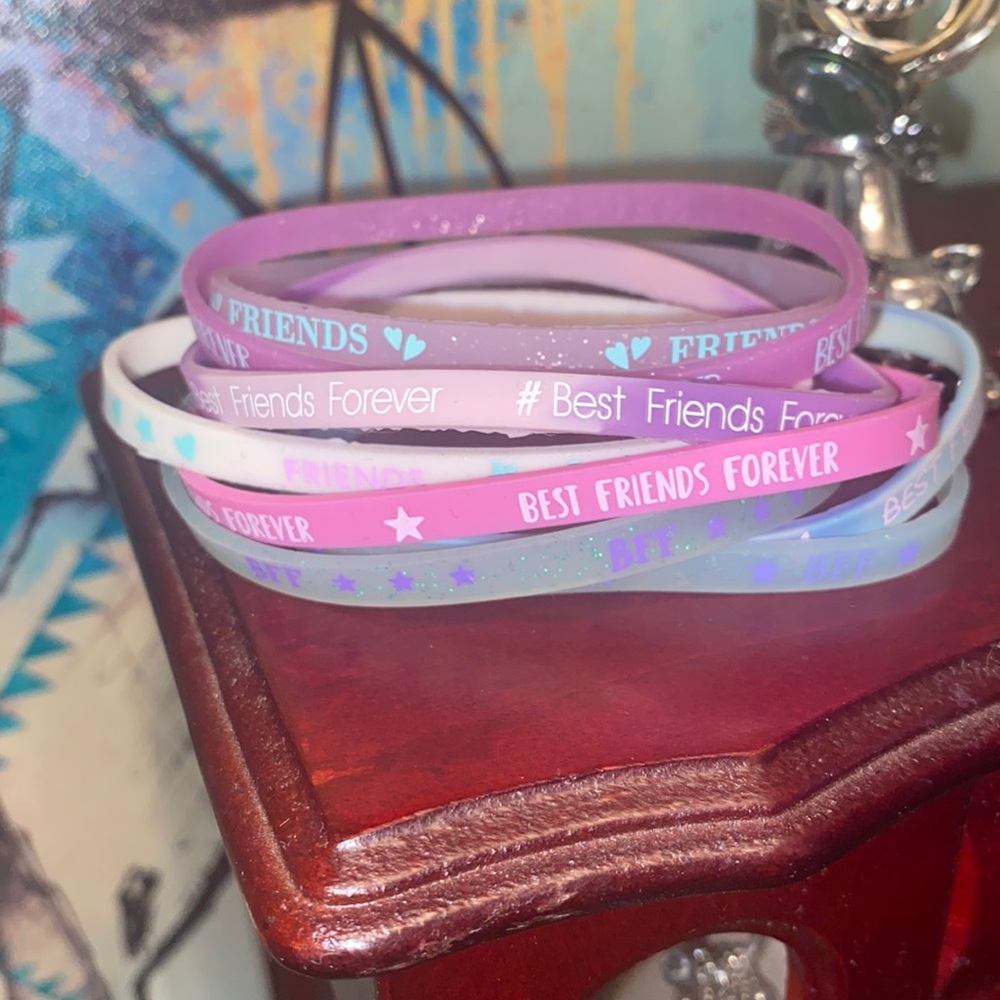 7 pack of Best Friends Forever bracelets